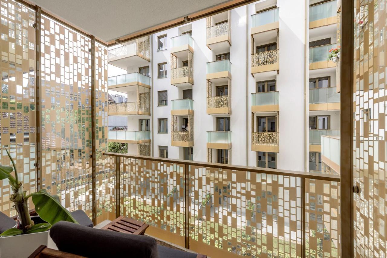 Walnut Tree Apartment, Budapest